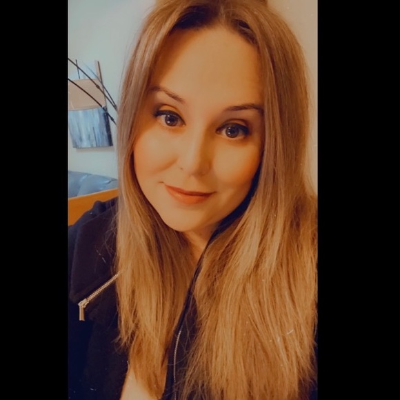Meet Your Posher Samantha! - Picture 1 of 1